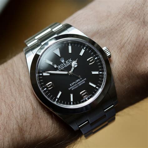 rolex explorer 214270 dial.